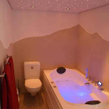 Large In The Vacation Center Whirlpool Holiday home Diemtigen