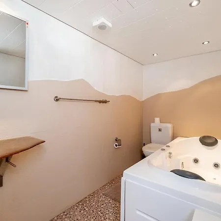 Large In The Vacation Center Whirlpool Tatil Evi