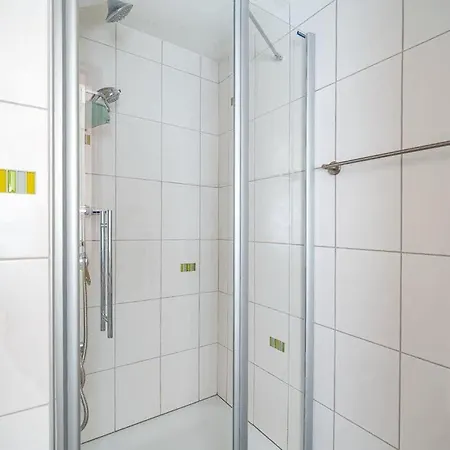 Large In The Vacation Center Whirlpool بيت للعطل Diemtigen