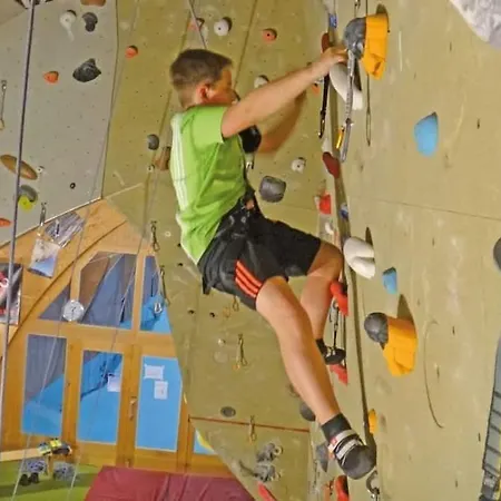 Large In The Vacation Center Whirlpool Dom wakacyjny Diemtigen