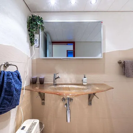 Dom wakacyjny Large In The Vacation Center Whirlpool