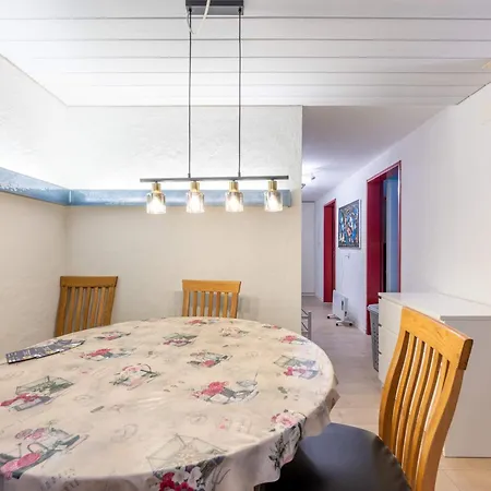 Large In The Vacation Center Whirlpool Vakantiehuis