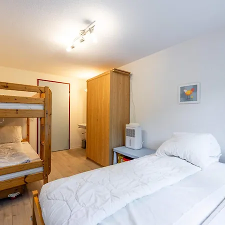 Dom wakacyjny Large In The Vacation Center Whirlpool Diemtigen