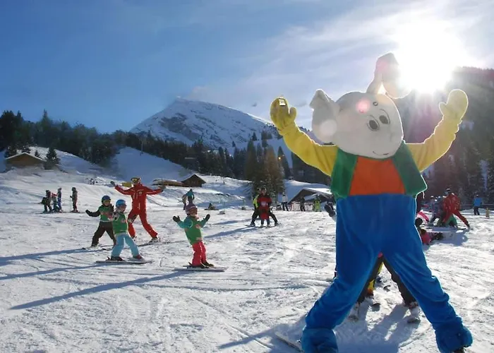 Large In The Vacation Center Whirlpool בית נופש Diemtigen