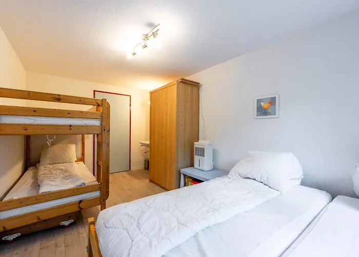 בית נופש Large In The Vacation Center Whirlpool Diemtigen