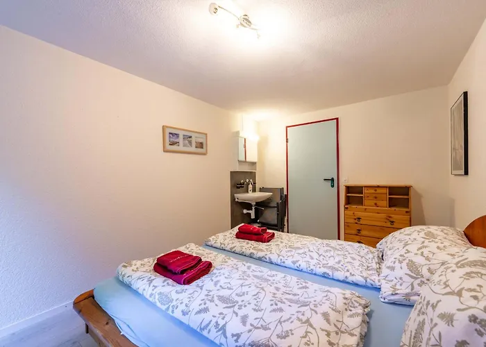 Casa vacanze Large In The Vacation Center Whirlpool Diemtigen